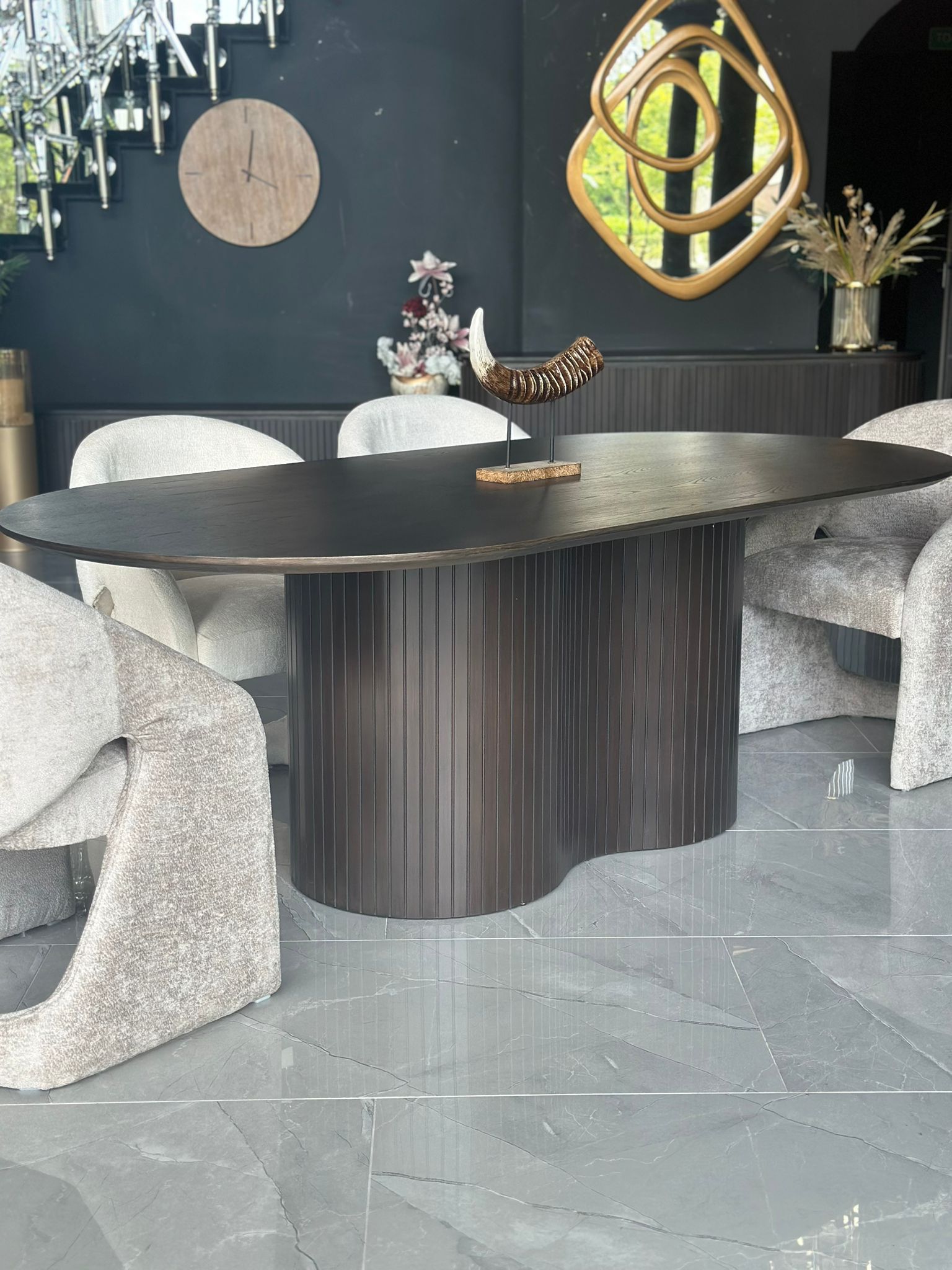 Eettafel Taurus - Ribbel design