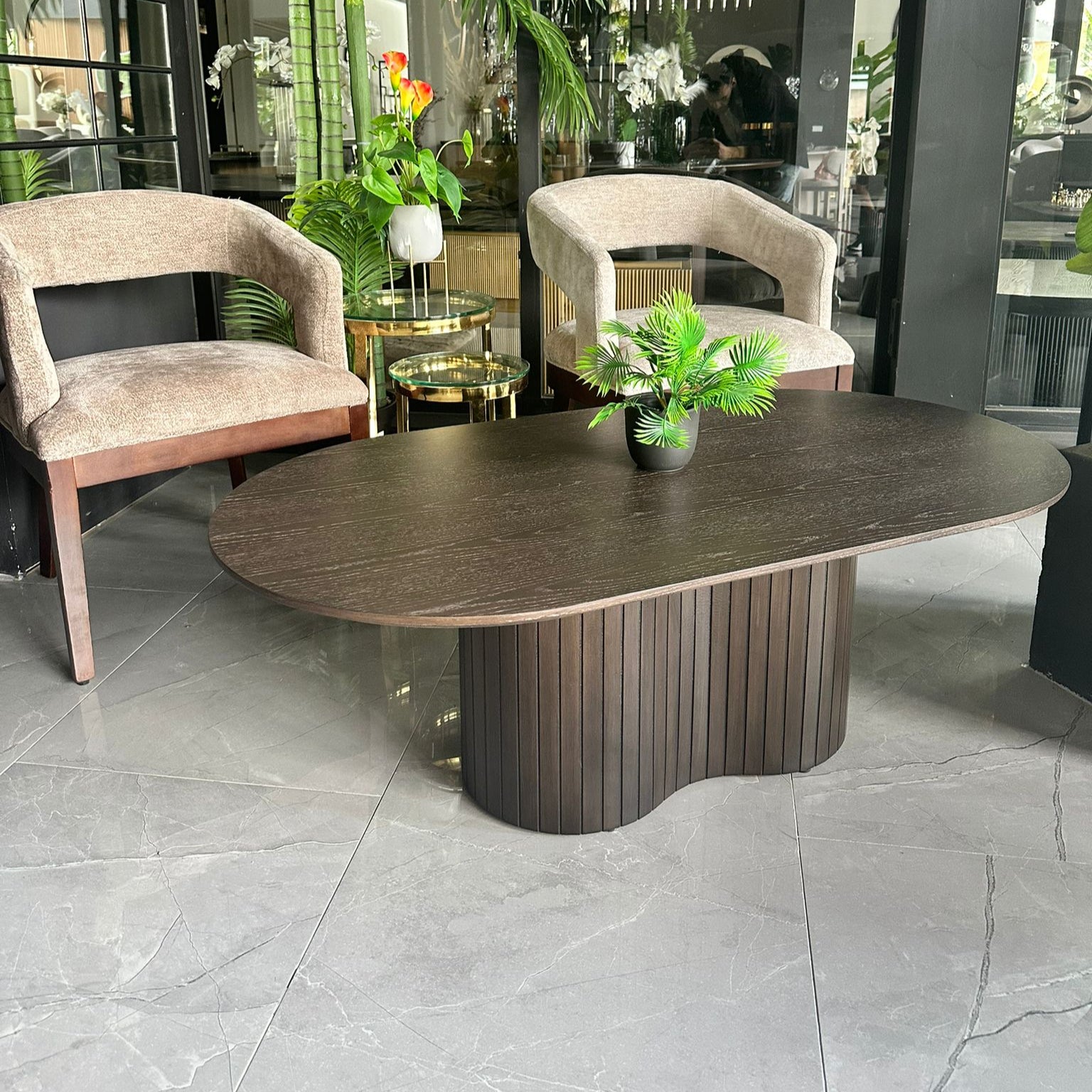 Salontafel Ovaal – Taurus bruin met Ribbel Design