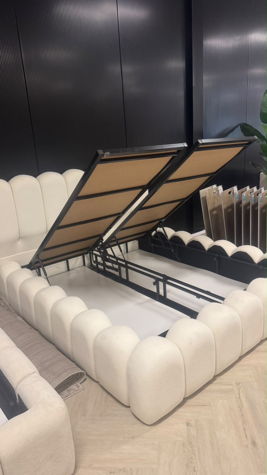 Boxspring Piano 2